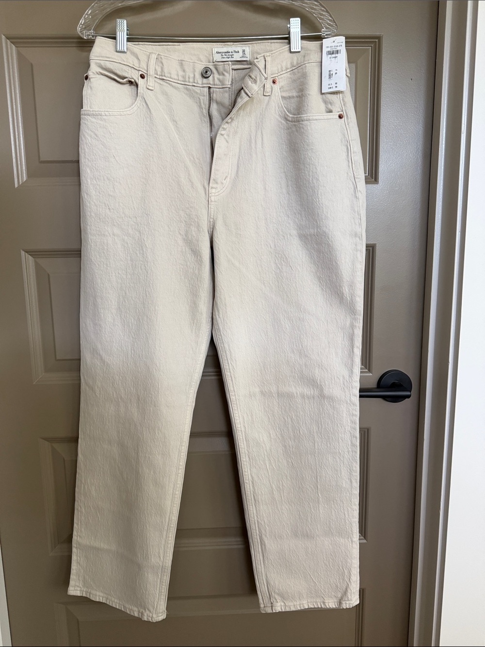 Abercrombie & Fitch High-Rise Straight Leg Jeans - Cream